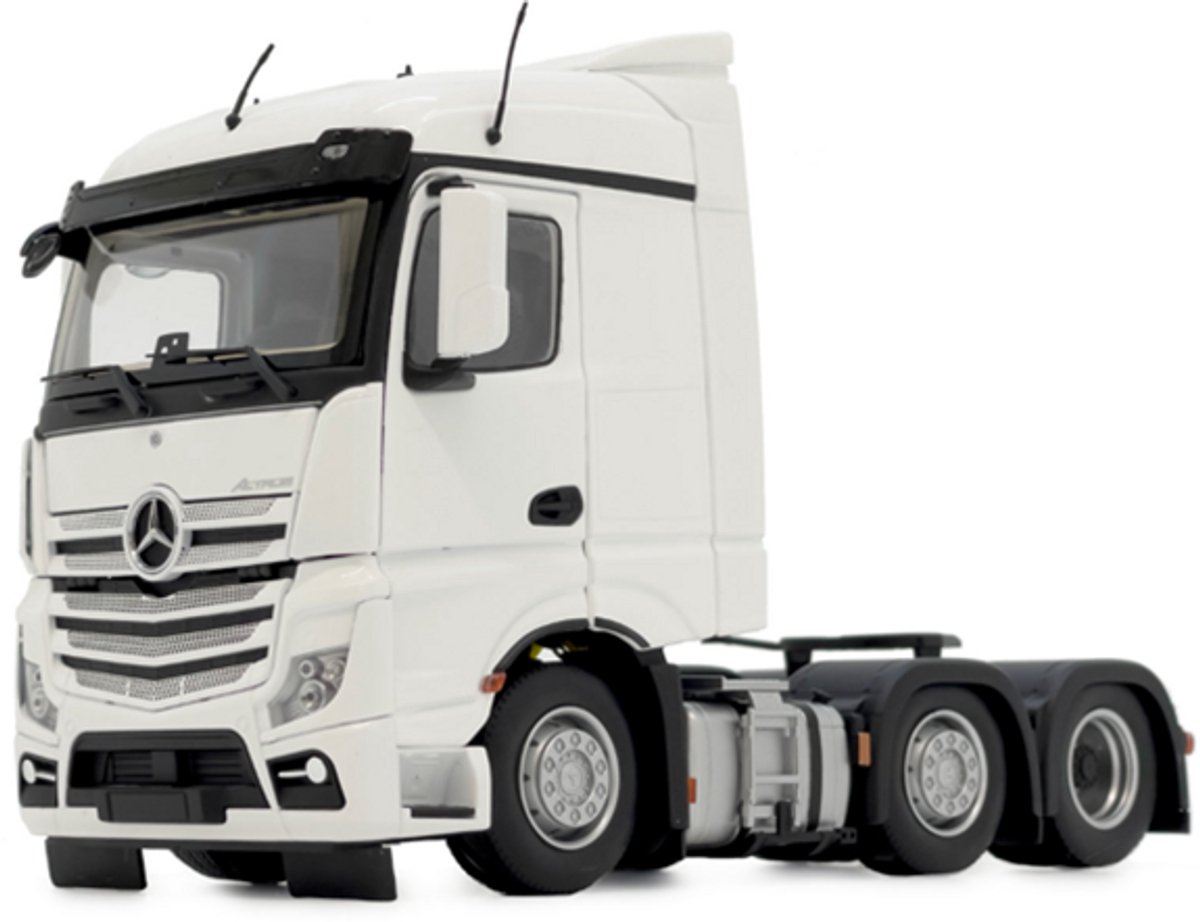 MarGe Models Mercedes-Benz Actros Streamspace truck 6x2, schaal 1:32