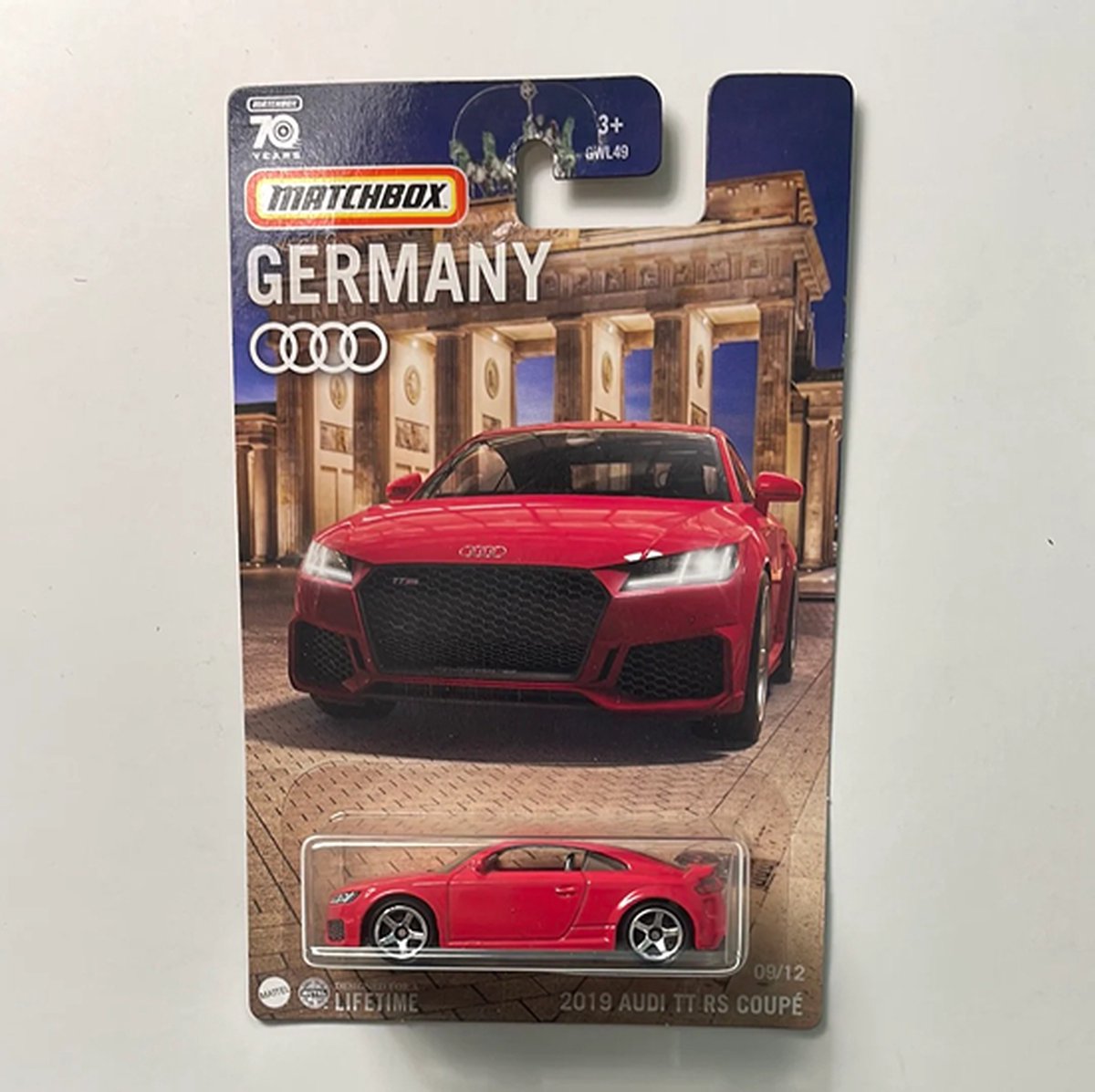 AUDI TT RS COUPÉ 09/12 ROOD MATCHBOX LIFETIME (1:64)
