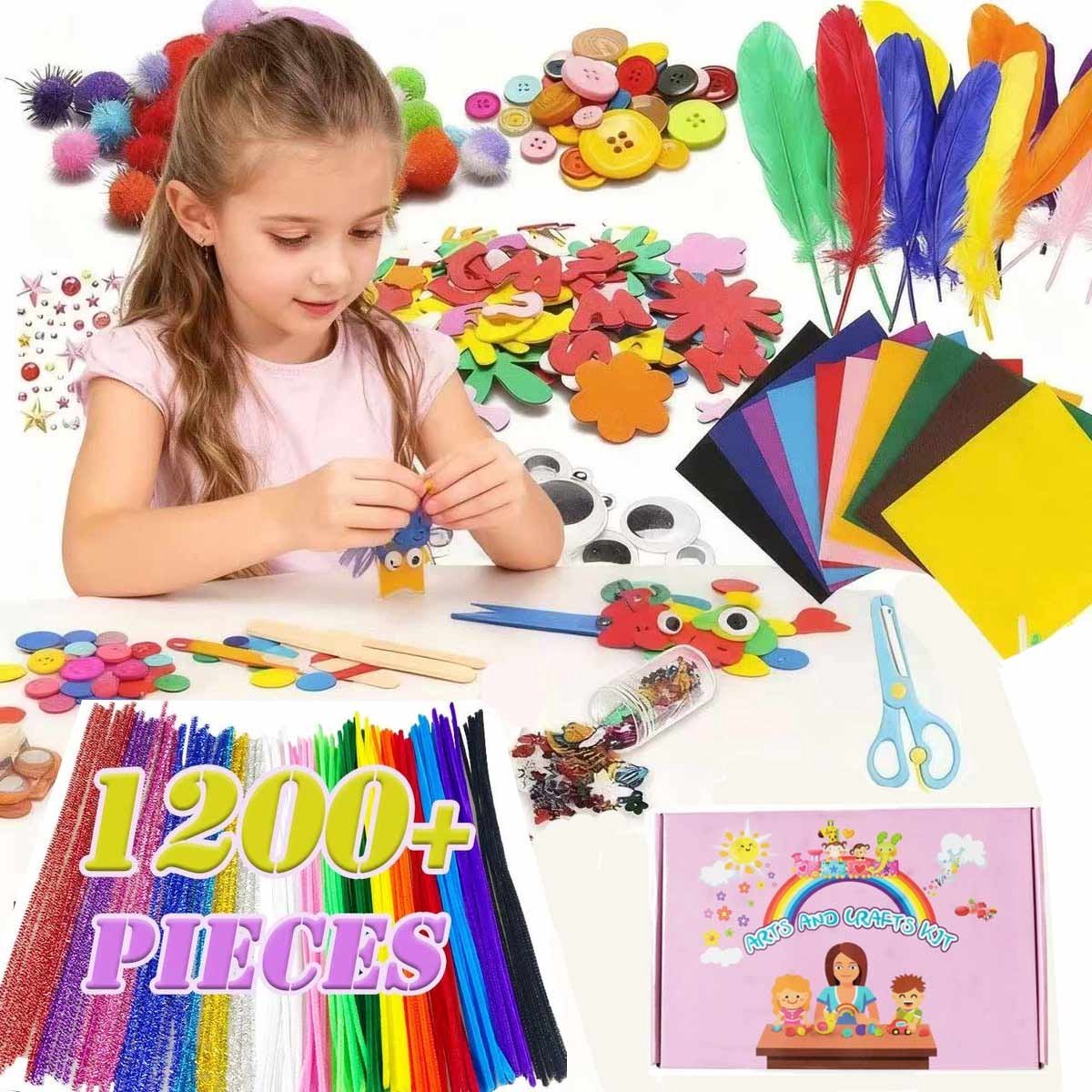 1200+PCS Knutseldoos Zelfmaakset-Knutselset voor kinderen-Creatief- Knutselpakket -Knutselwerk voor Kinderen-knutselaccessoires-scrapbooking-pompons-kralen-Alfabet Kralen-Knopencadeau-voor kinderen