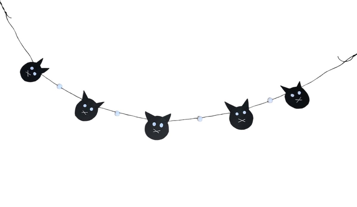 Vlaggenlijn I Black Cat - hand made- vilten slinger