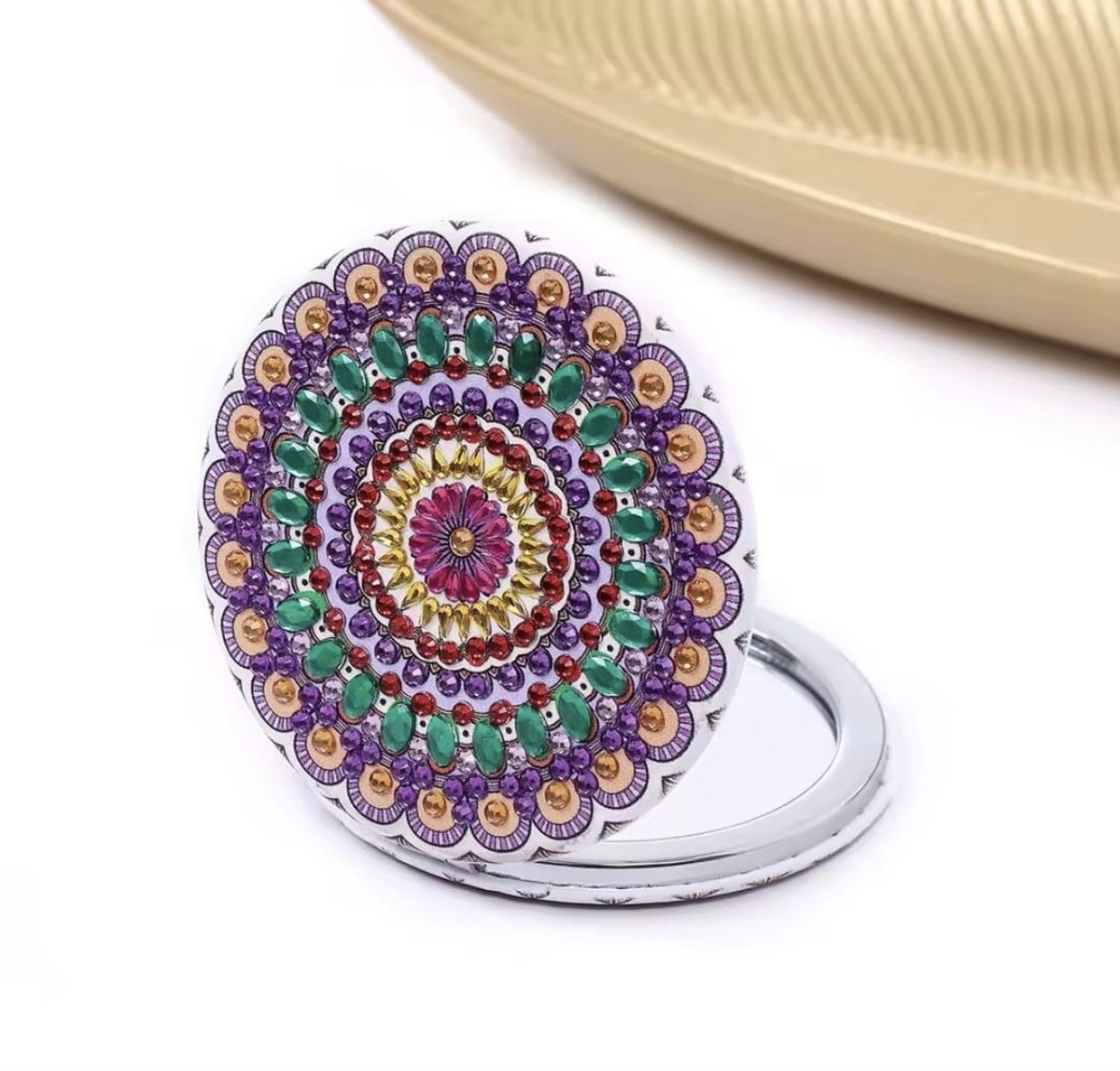 Diamond painting - Spiegeltje - 7 x 7 cm - Met kleur diamanten bling - 1 stuks - Paars mandala - Diamond painting volwassenen - Hobby - Knutselen - Vrije tijd - Puzzel