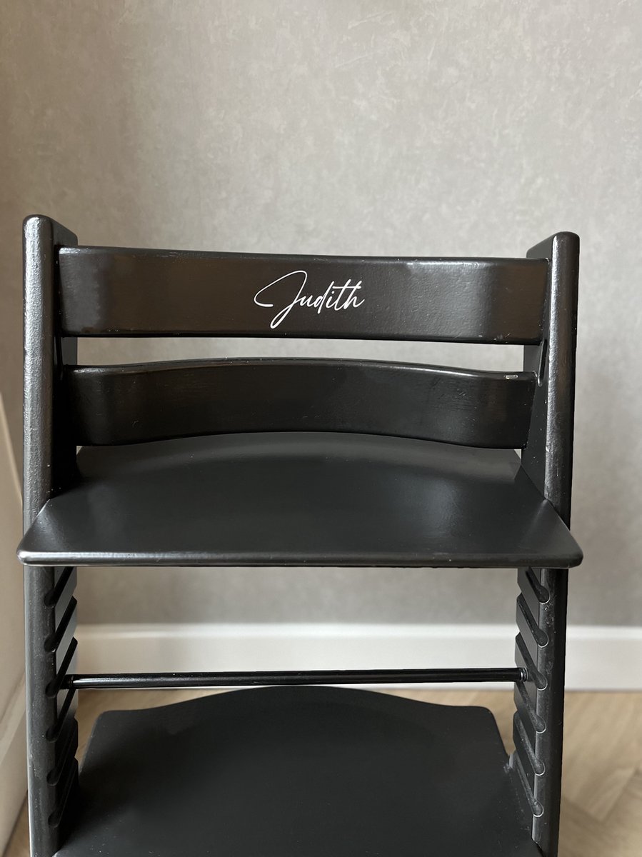 KLEINE FRUM - Tripp trapp naamsticker - sticker - wit - gepersonaliseerd - kinderstoel - 10 cm