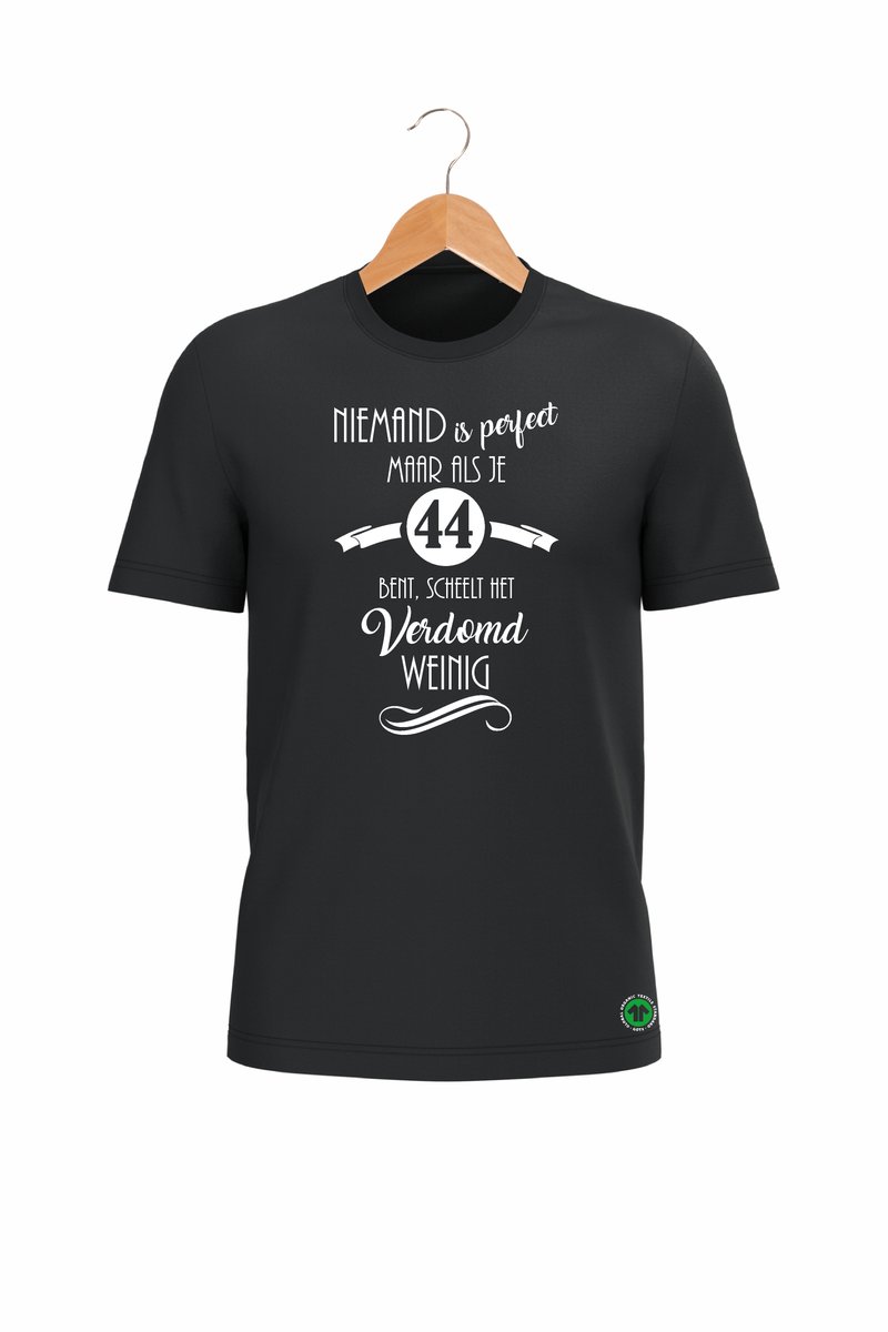 mijncadeautje - T-shirt unisex - zwart - niemand is perfect - verjaardag - leeftijd - 44 jaar - maat XL