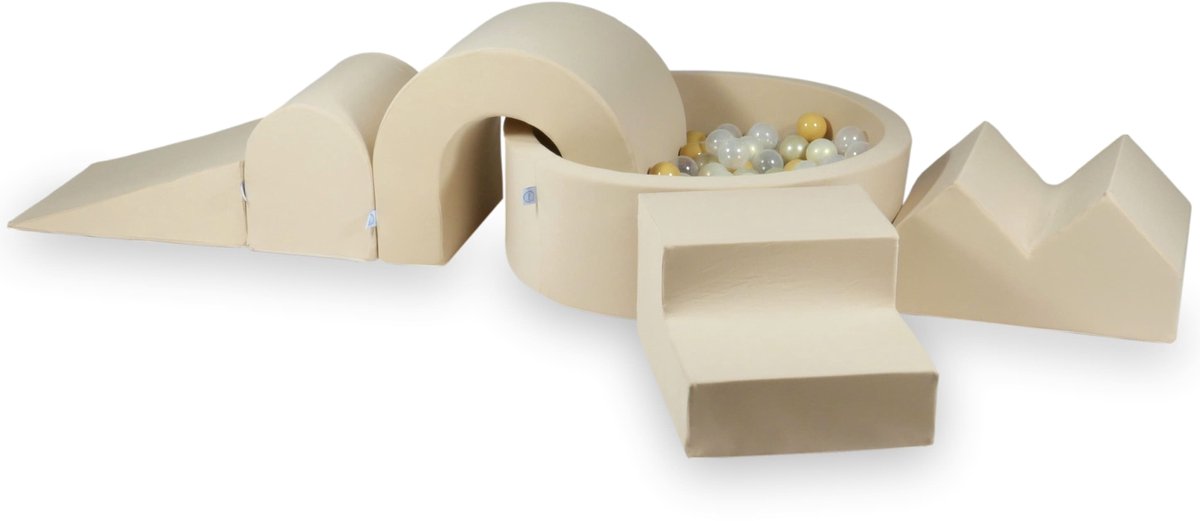 Foam speelset met rond ballenbad + 5 elementen
