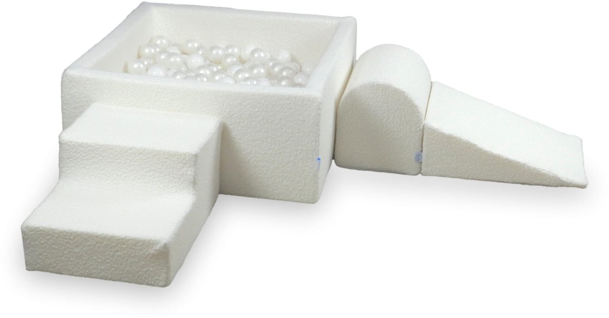 Foam speelset met vierkante ballenbad