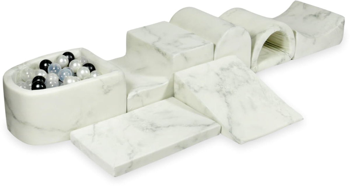 Grootste schuimspeelset met microballenbad