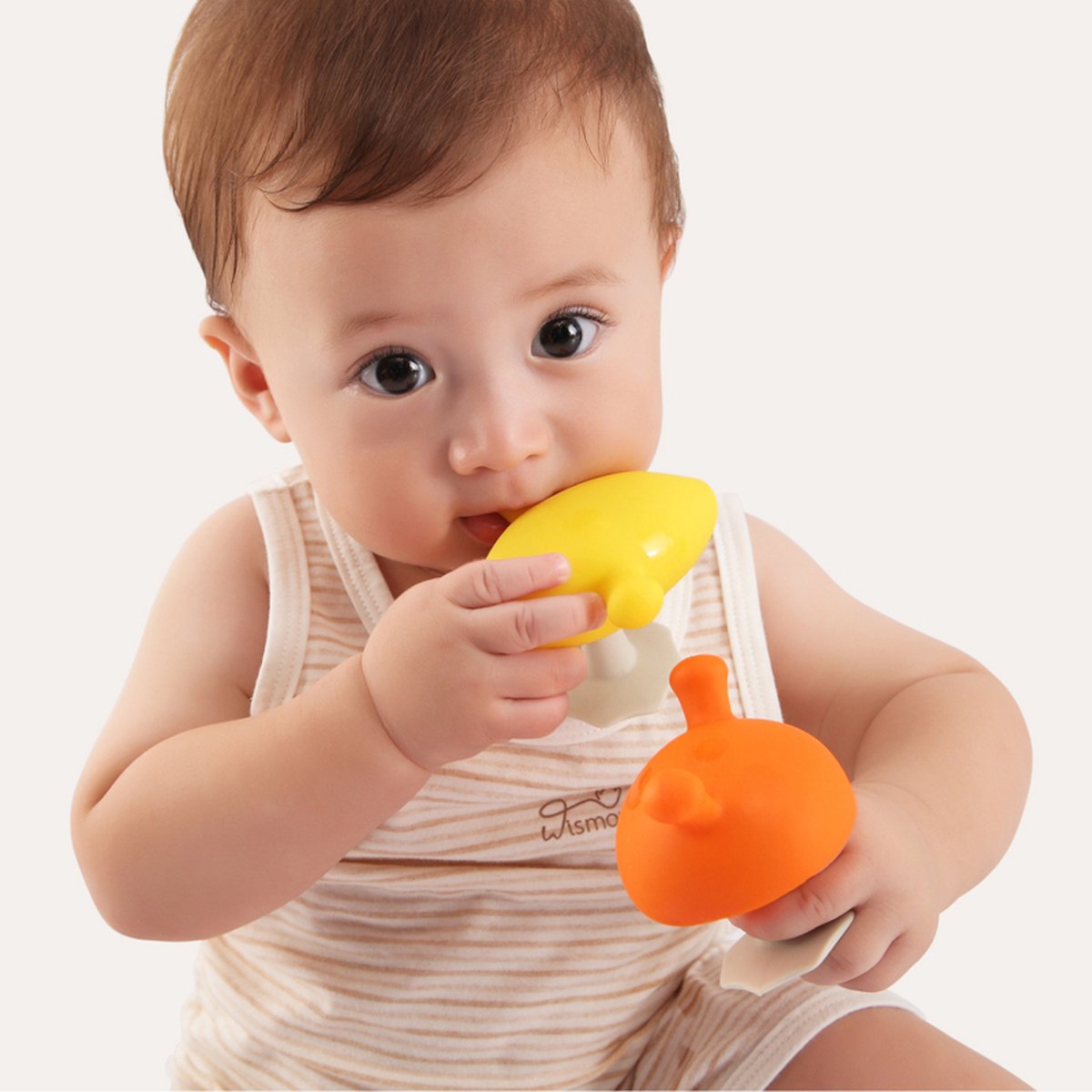 Mombella Bijtring Mushroom - roze- 3m+ Roze