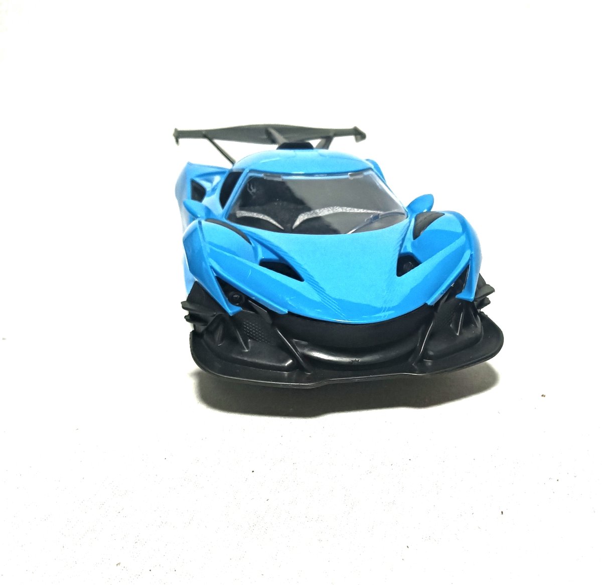 speelgoedvoertuig rc auto radiografische voertuigen rc auto de auto heeft een accu en led koplampen bestuurbare auto radiografisch bestuurbare auto