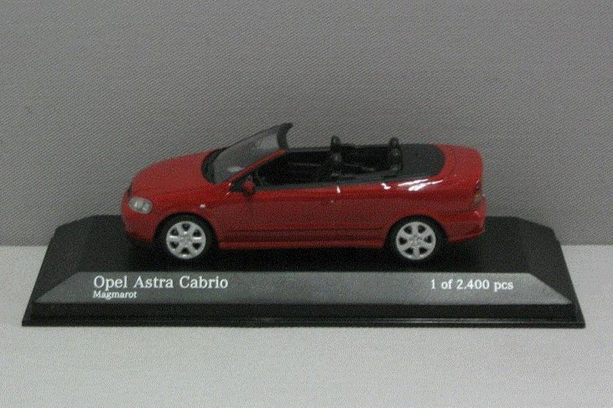 Opel Astra Cabrio 2000 - 1:43 - Minichamps