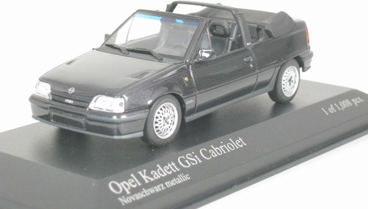 Opel Kadett GSi Cabriolet 1989 Zwart 1:43 Minichamps limited 1008 pcs.
