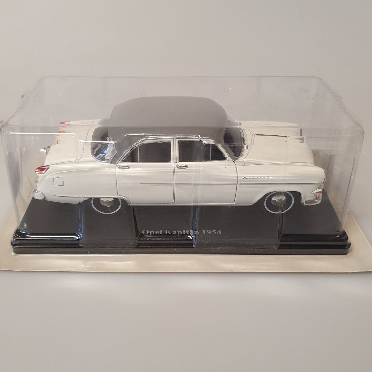 Opel Kapitän 1954 - 1:24 - Atlas