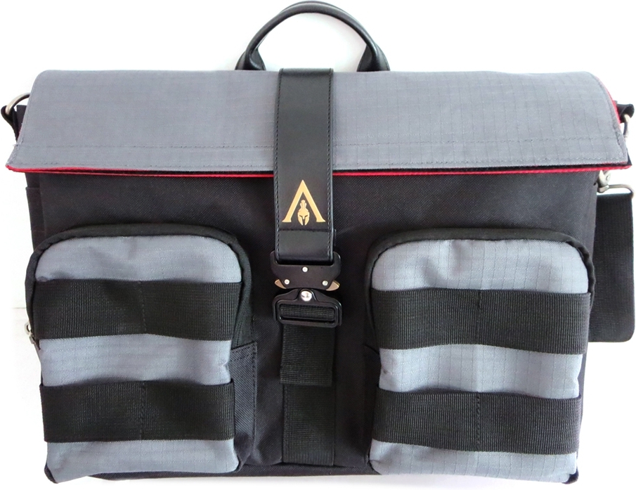 Assassin\s Creed Odyssey - Washed Look Messenger Bag With Coloured Webbing