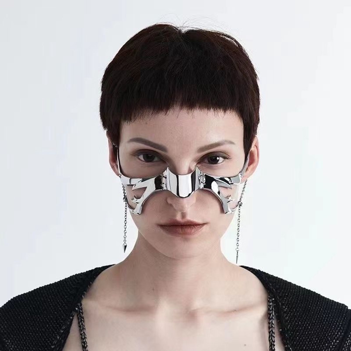PULUZ - 1 Stuk Cyberpunk Metaal Gezichtsaccessoire - Verstelbaar Futuristisch Gezichtsmasker Met Kettingen - Zilveren Mechanische Stroomlijning Ontwerp Voor Uniseks Feesten En Dagelijks Dragen