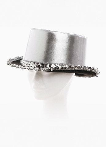 Hoge hoed lamee met paillettenband zilver