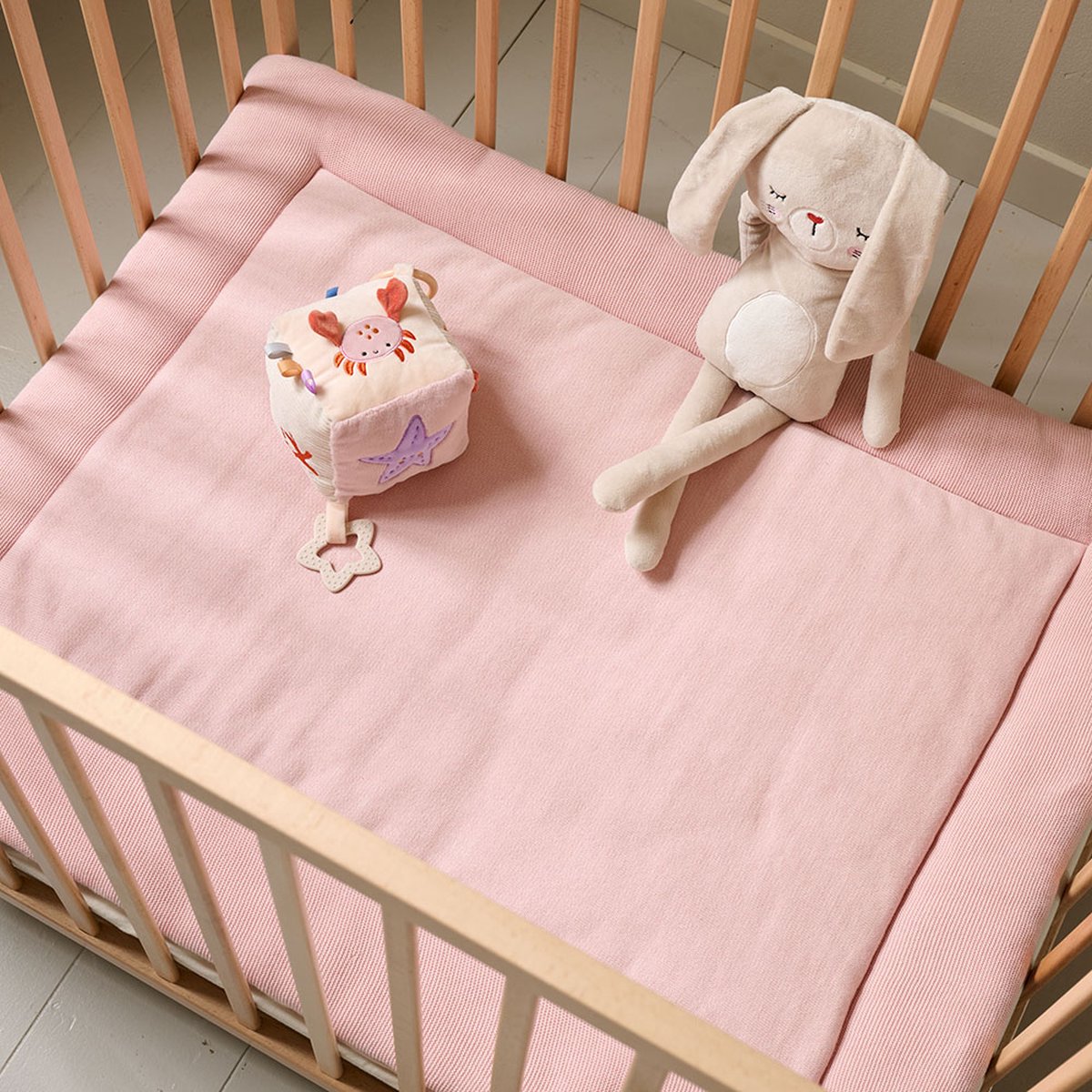 Petite Amélie Boxkleed voor babybox 75x95 cm Roze - Speelkleed baby - 100% Biologisch katoen - Zacht en gevoerd - Knus Speelparadijs