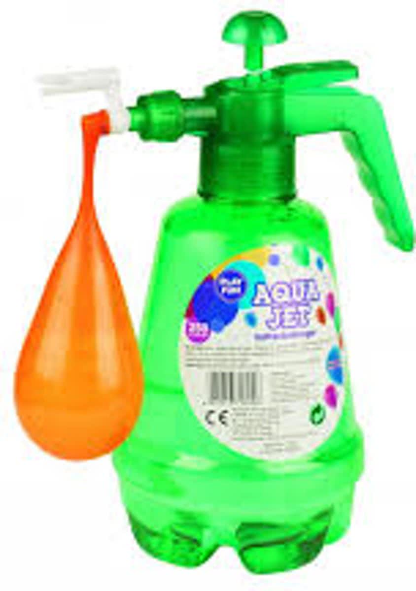 Waterspuit met 250 waterballonnen