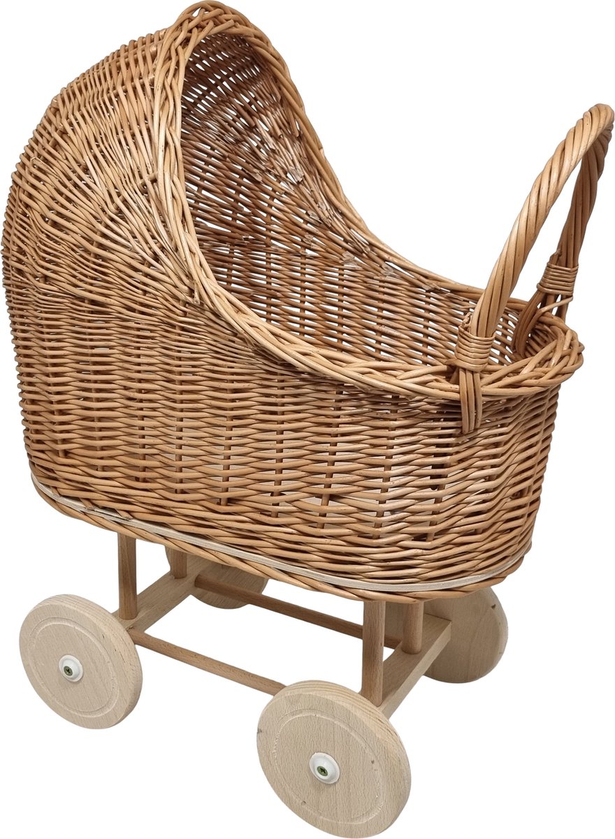 Rieten poppenwagen