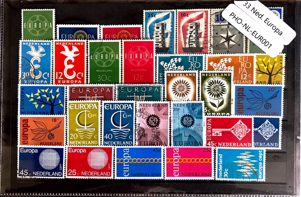 Luxe postzegel pakket (A5 formaat) - collectie van 33 verschillende postzegels van Ned.Europa  - kan als ansichtkaart in een A5 envelop. Authentiek cadeau - cadeau - geschenk