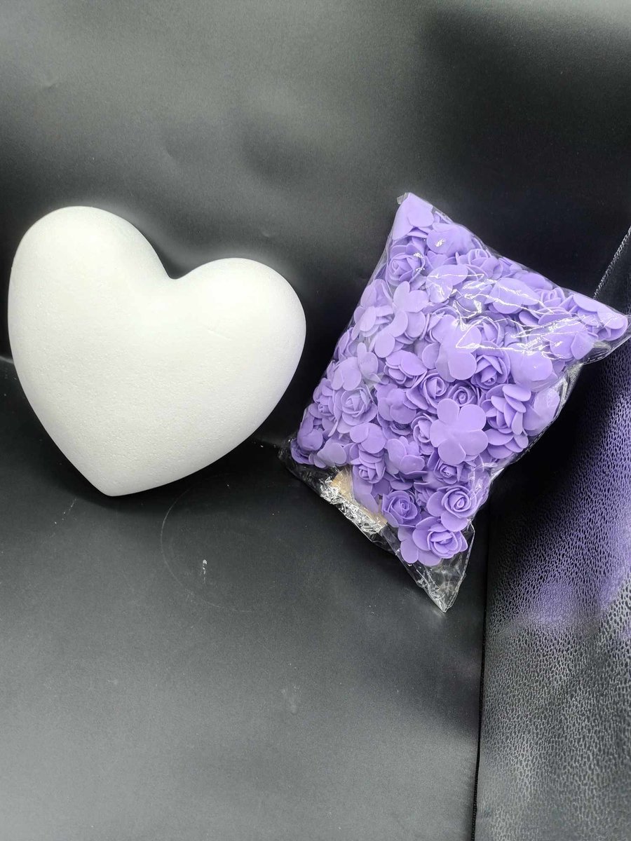 Rozen hart - Flower hart - Bloemen hart - 25 cm - decoreer je eigen hart - Paars