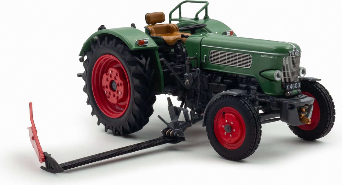 ROS Fendt Favorit 3 2WD met maaier en rolbeugel 1:32