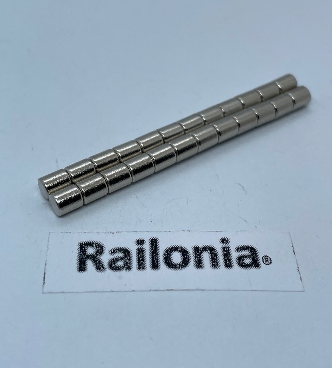 Permanente magneten (24 stuks!) Nieuw - vergelijkbaar met Refr. (2x) 8431 voor CarMotion - Modelspoorbaan / Modelbouw H0