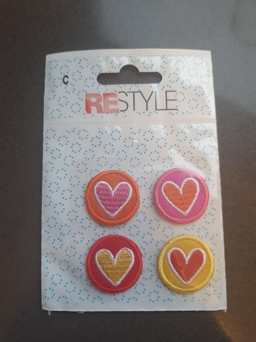   strijkapplicatie hartjes 4x3 stuks