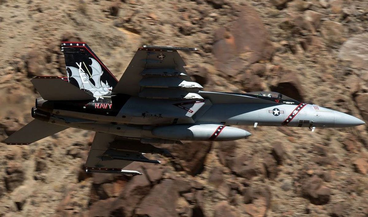 F/A-18E Super Hornet   schaal 1:32