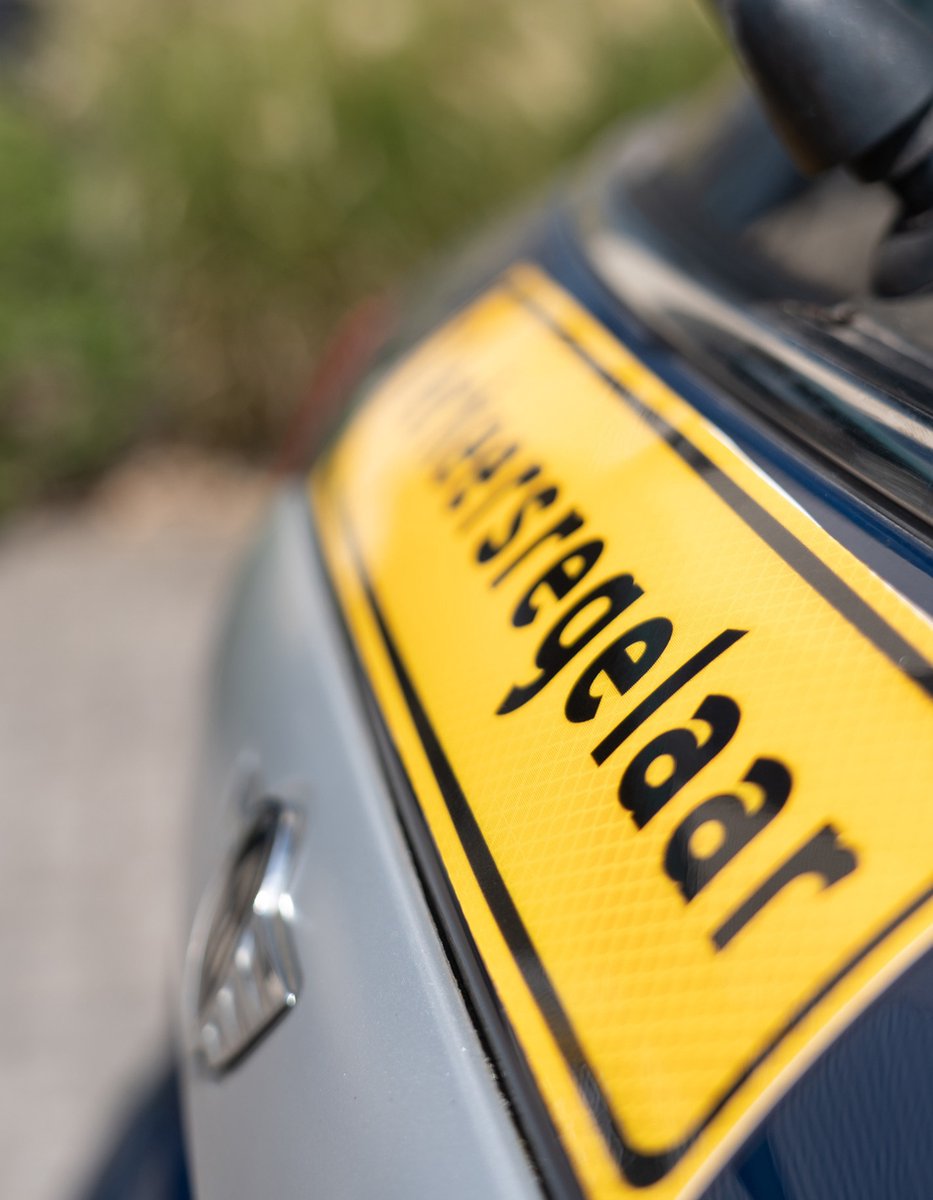 Verkeersregelaar Sticker 40cm x 8cm - GEEL - Klasse 3 Folie