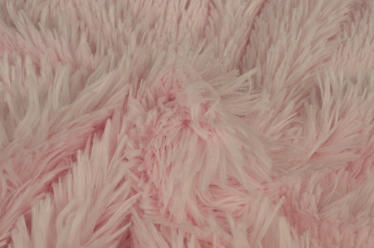30 meter bont stof - Langharig - Baby roze - Pluche stof op rol