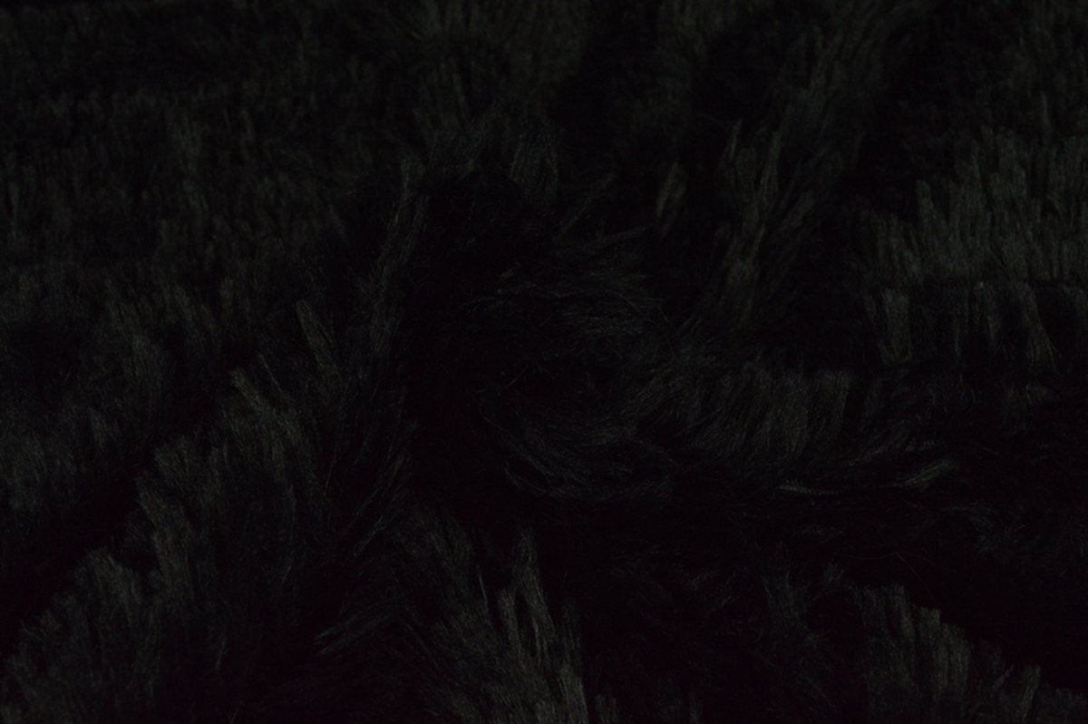 30 meter bont stof - Langharig - Zwart - Pluche stof op rol