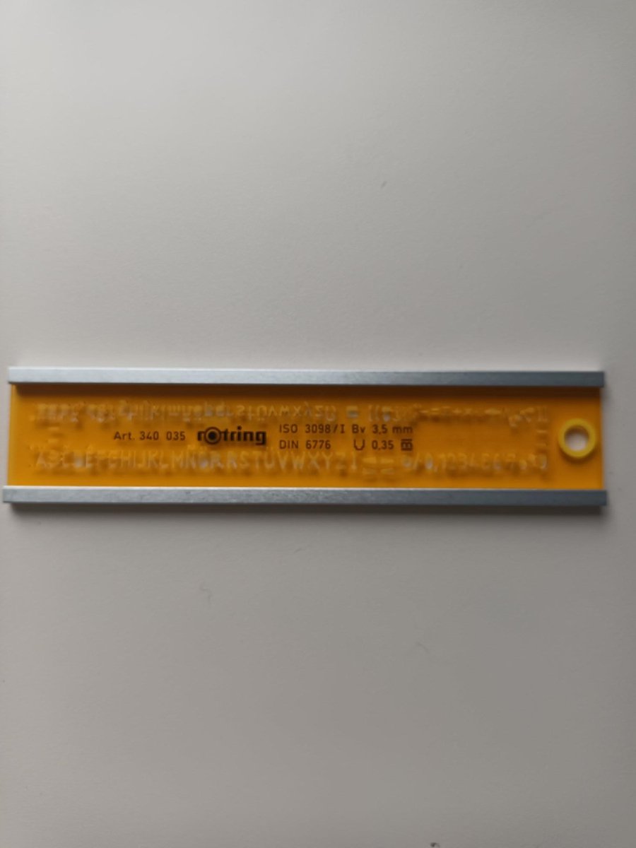 SJABLOON ROTRING 0.35X3.5MM 340035 ISO3098 ISO9178 DIN6776