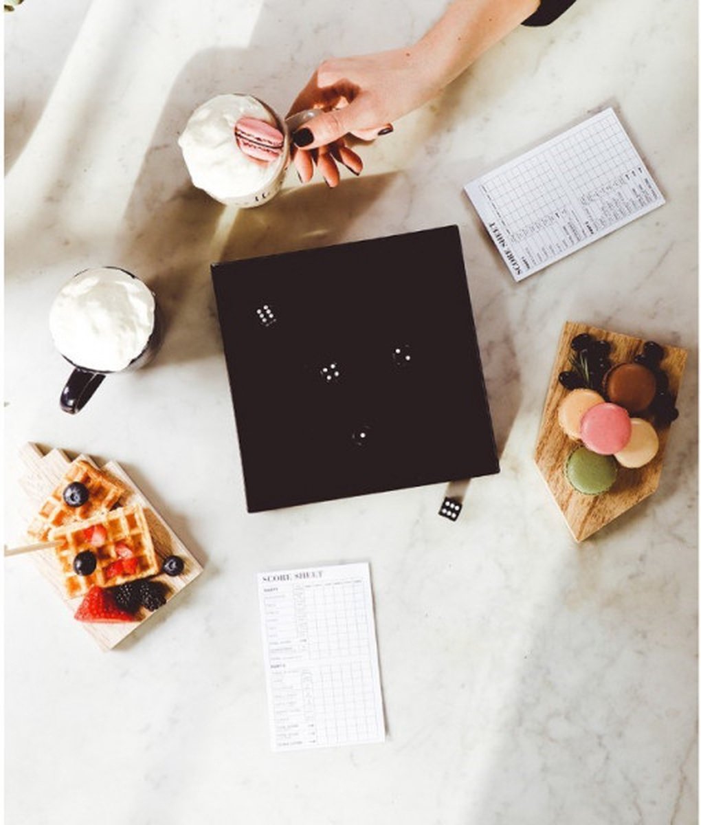 SENZA Vijf Dezelfde Spel