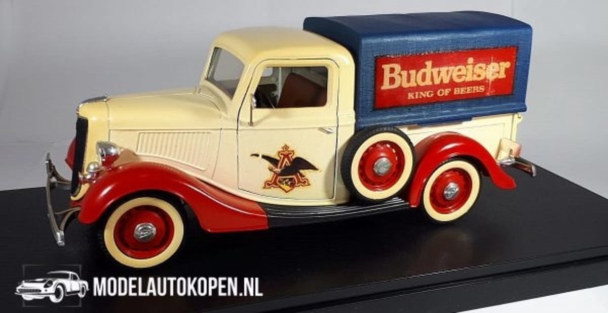 Ford V8 Budweiser King of Beers (Wit) (23cm) 1:18 Solido + Luxe Showcase - Modelauto - Schaalmodel - Model auto - Miniatuurautos - Miniatuur auto