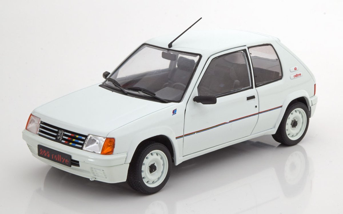 Peugeot 205 Rally 1988 Wit 1-18 Solido
