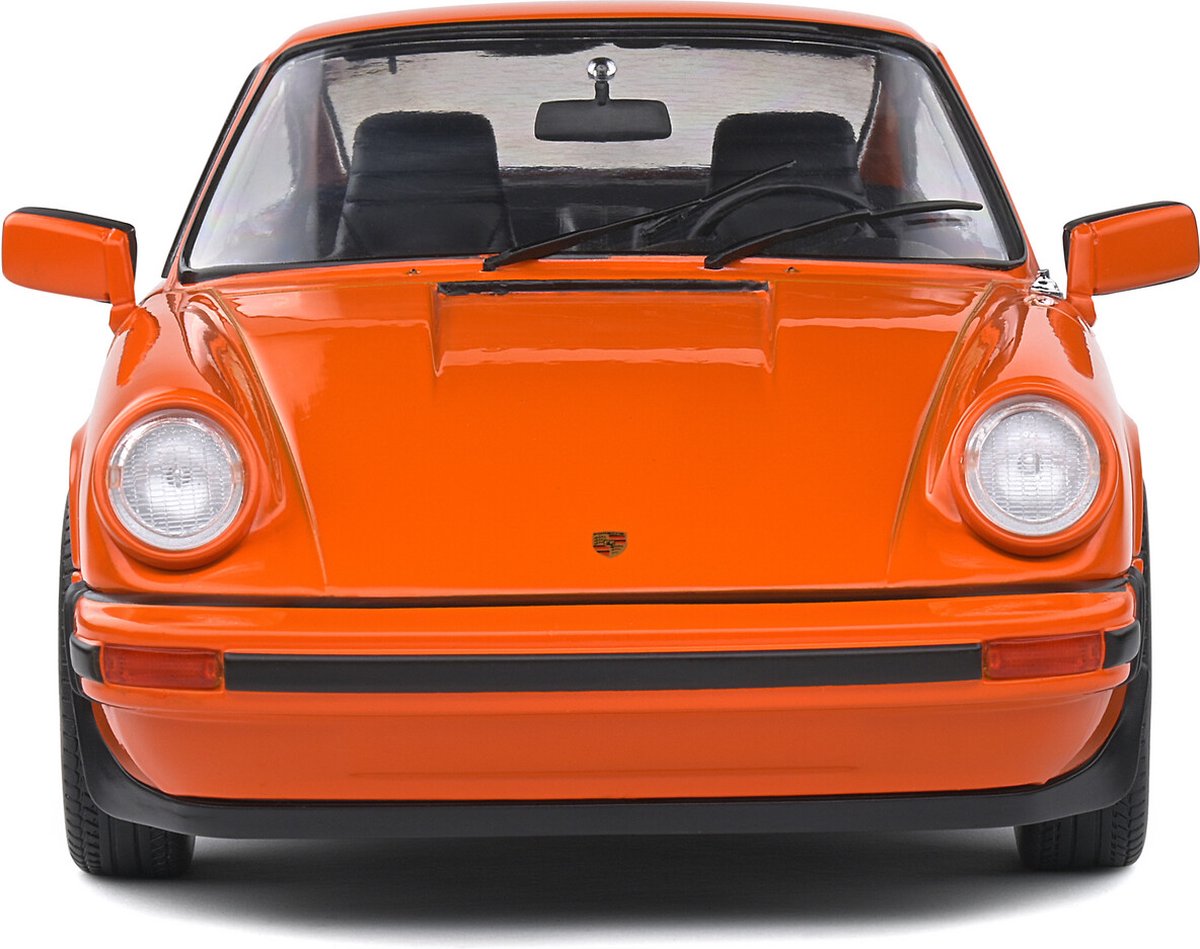 Porsche 911 Carrara 3.2 modelauto 1:18 Solido - oranje