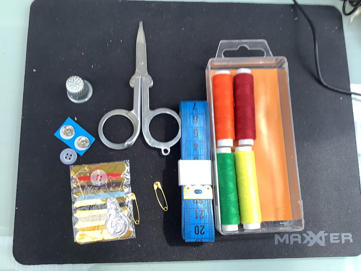 Reis naai set luxe 20 dlg travel. Sorbo.