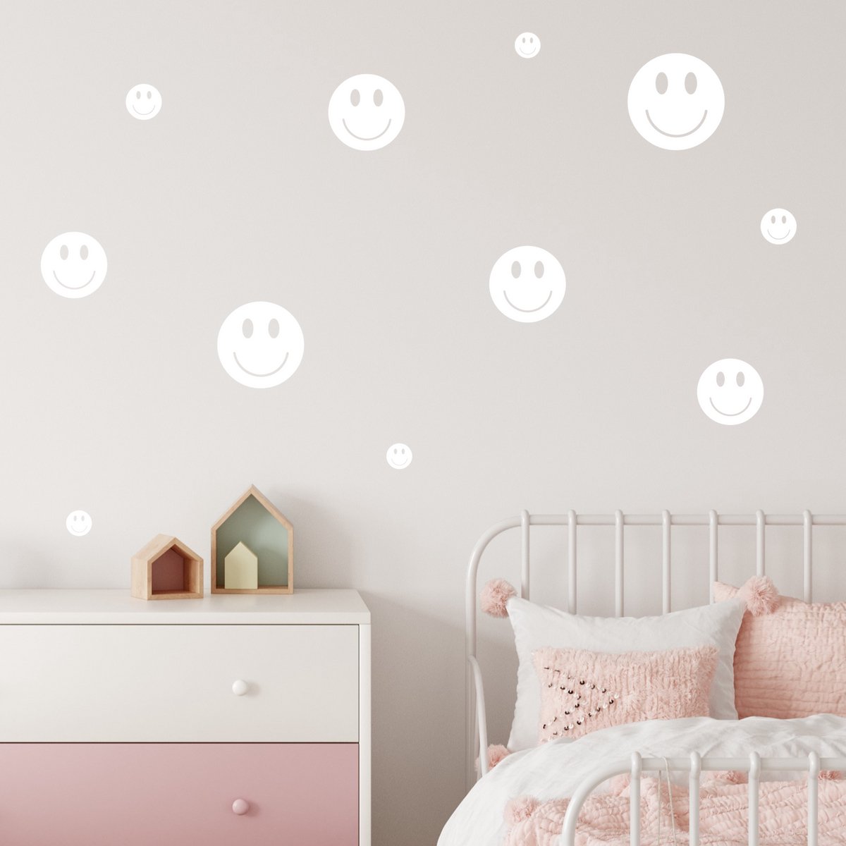 Smiley muurstickers wit