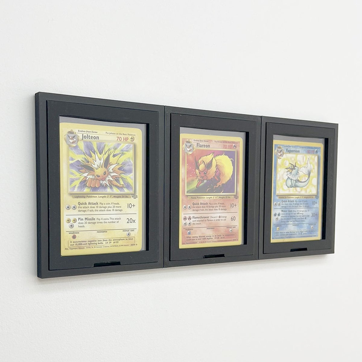 Toploader Muurdisplay voor 3 Kaarten – Verwisselbaar Kaarten Frame voor Pokémon & TCG (Zwart) - Kleur Paars