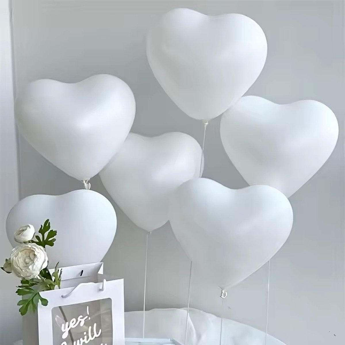 Hartjes Ballonnen - 20 stuks - 23.5 cm - Wit - Helium Ballonnen - Valentijn - Moederdag - Latex Ballonnen set met lint