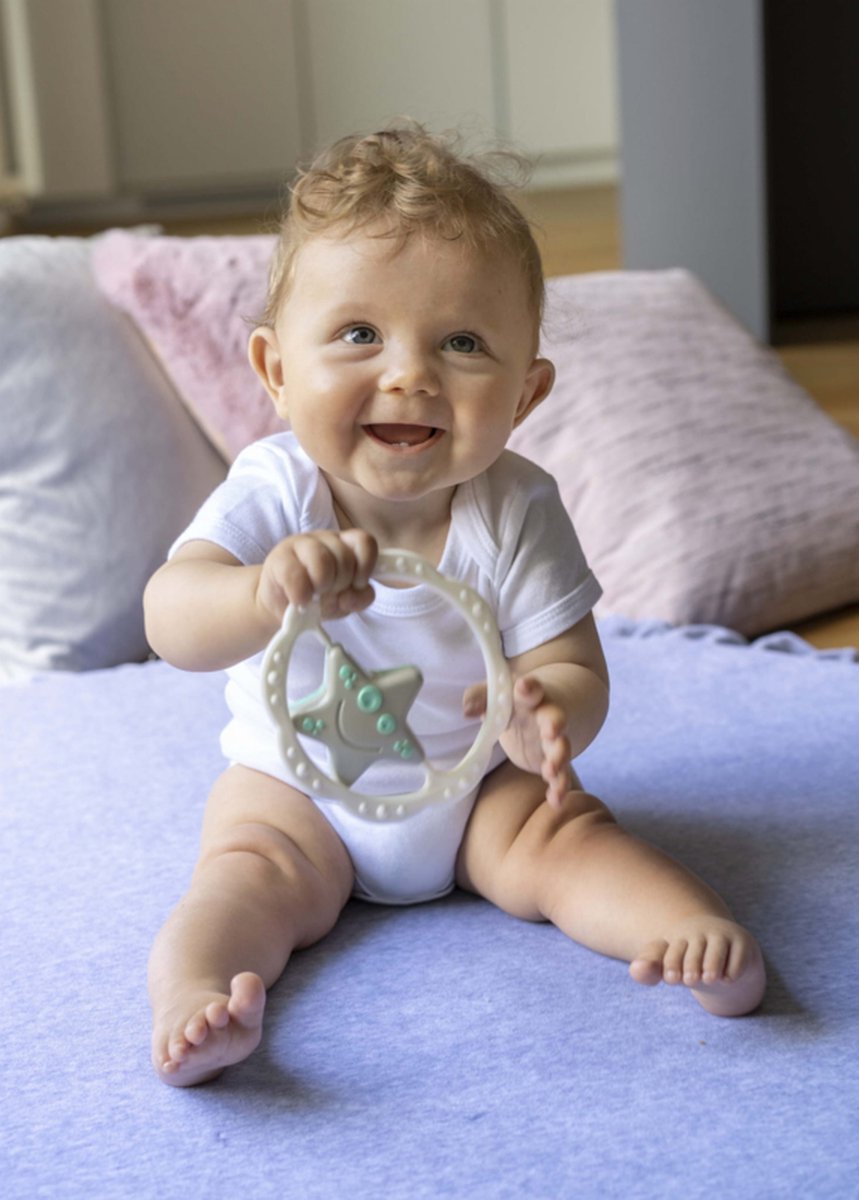 Tullo Sensorische ster  rammelaar -grijs/ turkoois- 0m+ 0+ manden