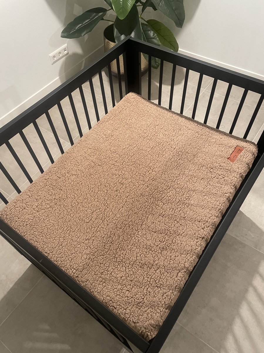 Teddy Days boxkleed 6 cm dik - Uitwasbaar, veilig en stijlvol - incl. 2 afneembare hoezen - 75 x 95 cm - Zandkleur