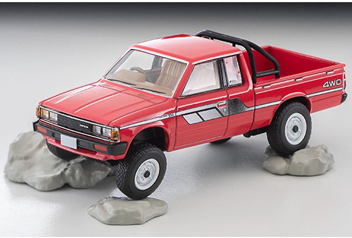 Tomica - Datsun Pickup Truck 4WD King Cab AD - 1:64 - Youngtimer - Vintage