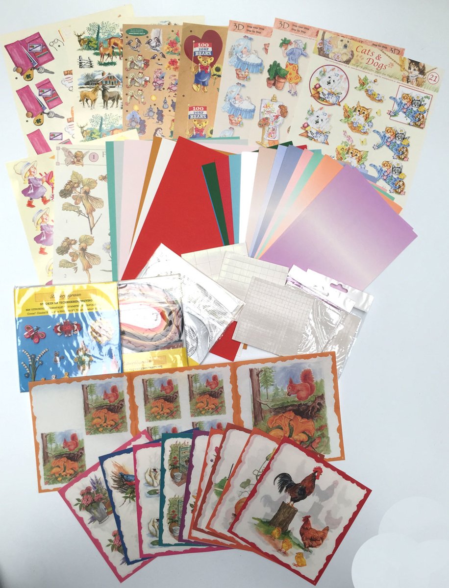 Groot Knutselpakket - Filigraanpapier, Decorvloei, Foam blokjes, 3DA4 Vellen, A4 en A5 Karton - Voor kaarten maken, Scrapbooking en andere creatieve objecten.