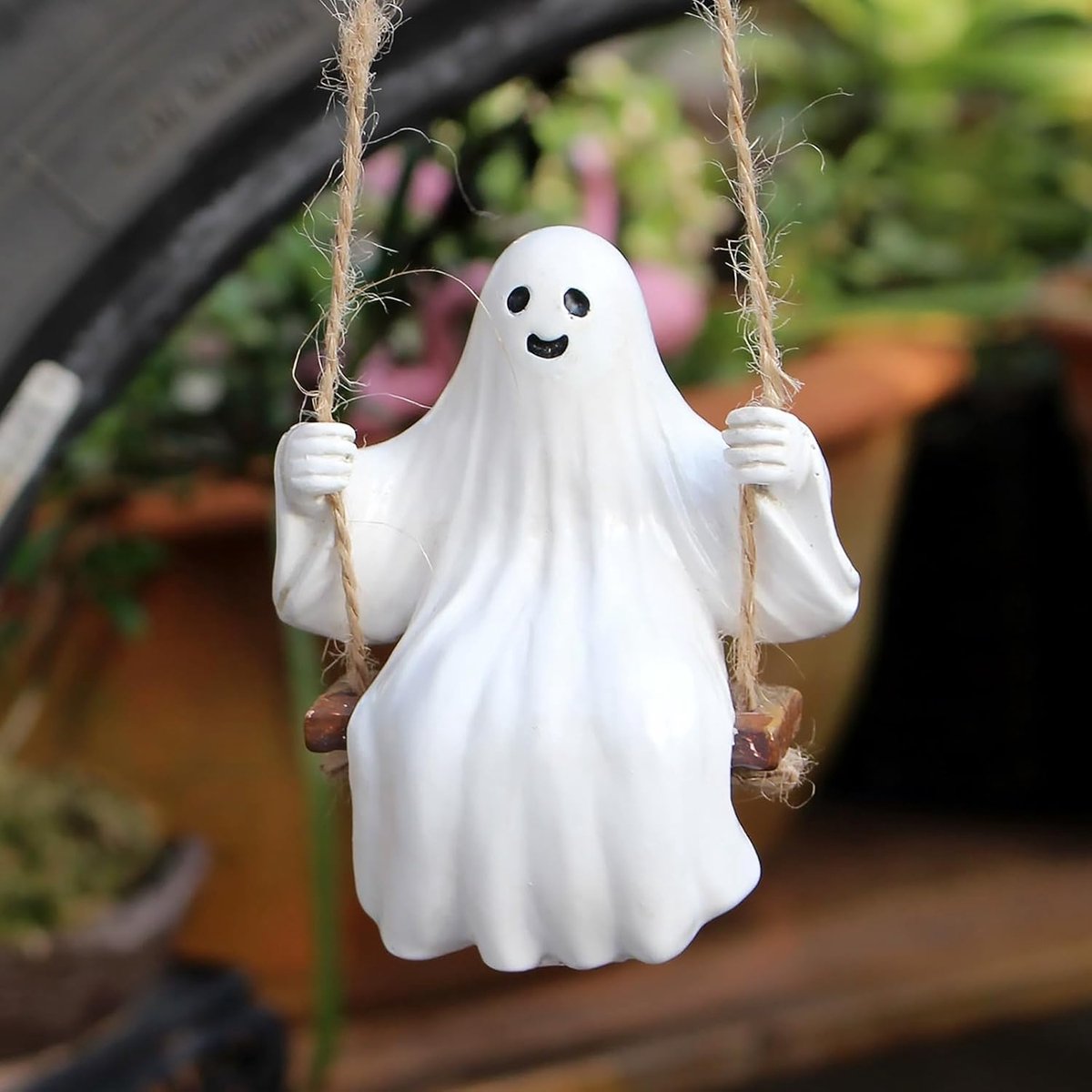 TRANKIELO® - Halloween schattige schommelgeest – griezelige decoratie voor tuin en raam – handgeschilderd en weerbestendig