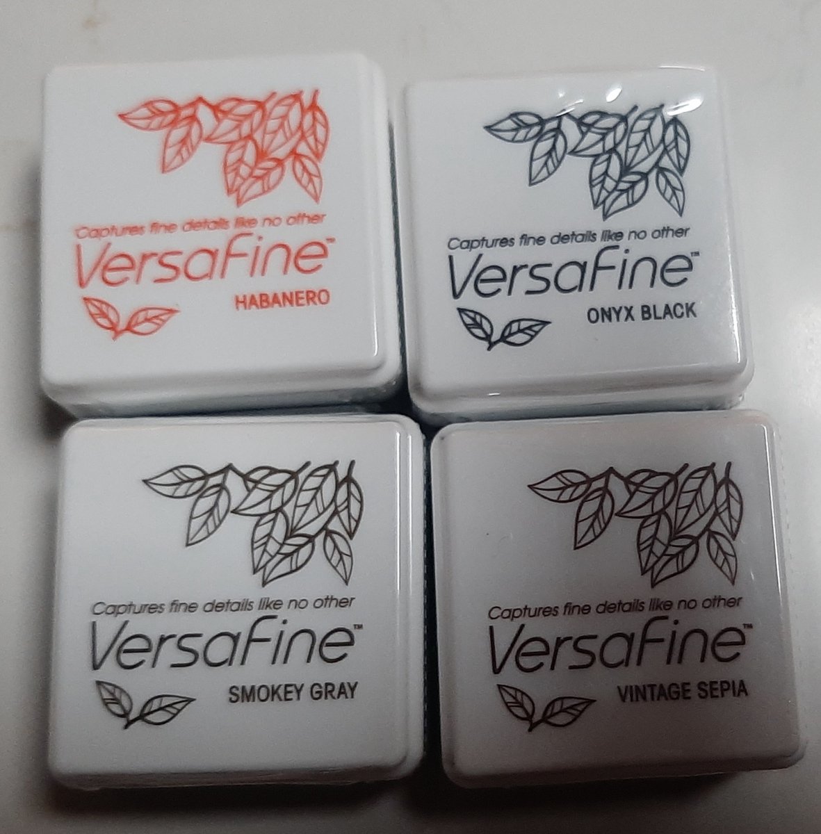 4-pack versafine mini stempelkussens - stempelkussen - Tsukineko pigment inkt - stempelen - 4x inktkussen 3x3cm - zwart bruin grijs oranje