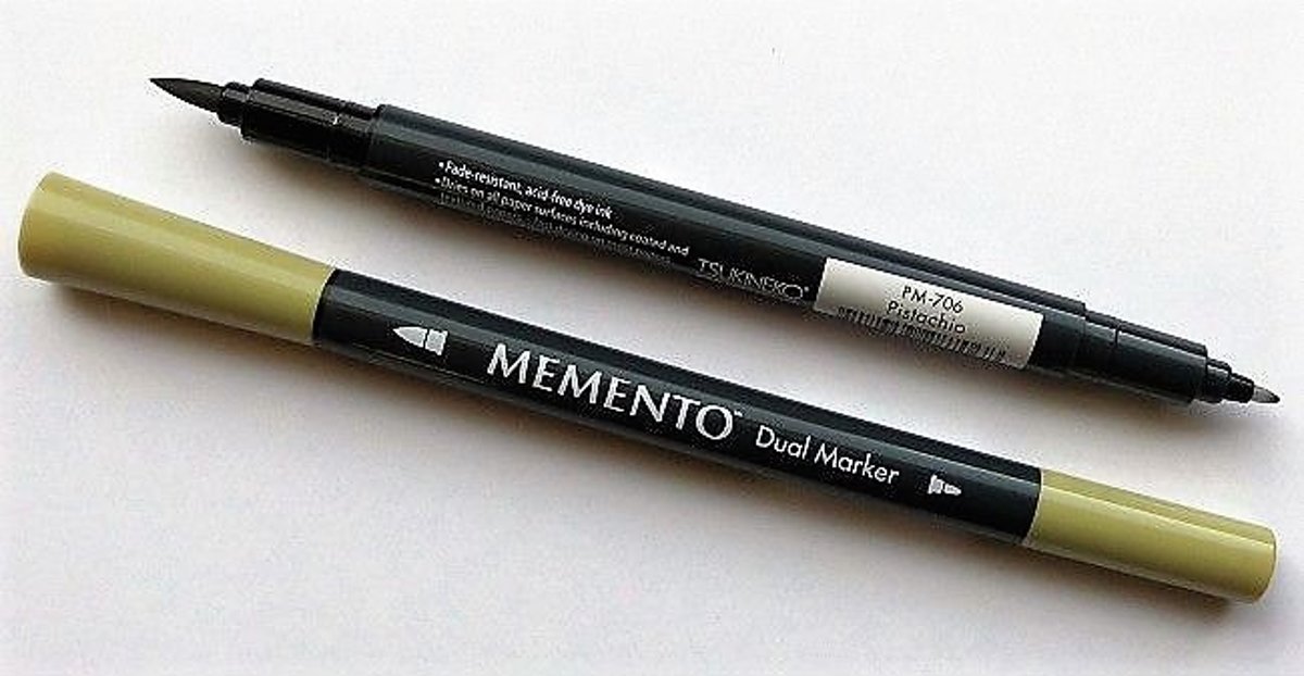 Memento dual marker Pistachio licht grijsgroen PM-706