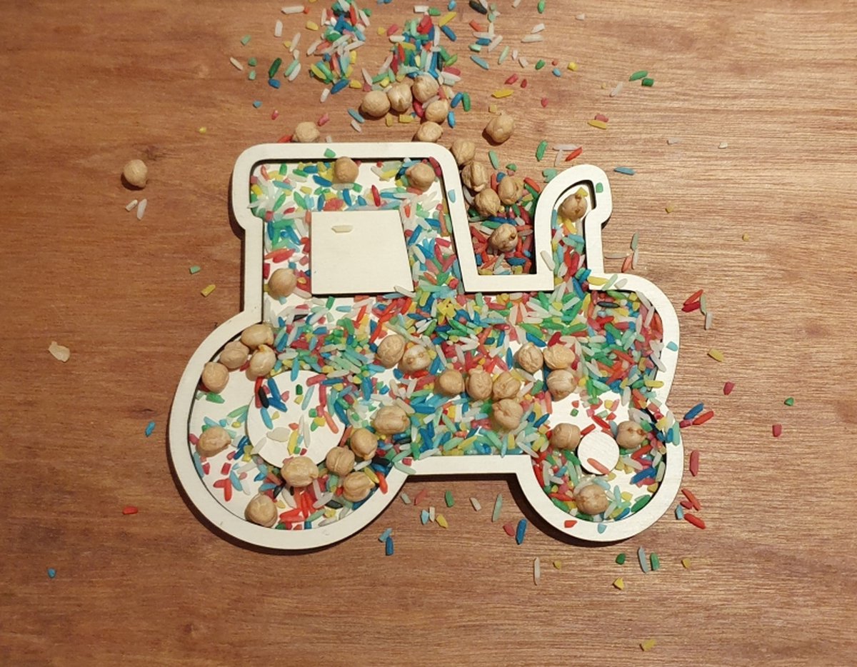 Speelframe - Tractor - Sensory Play - Trekker - Speeltray - Speelvorm - Speelrijst - Speelbak - Rijst - Vorm - Open ended - Sensoryplay