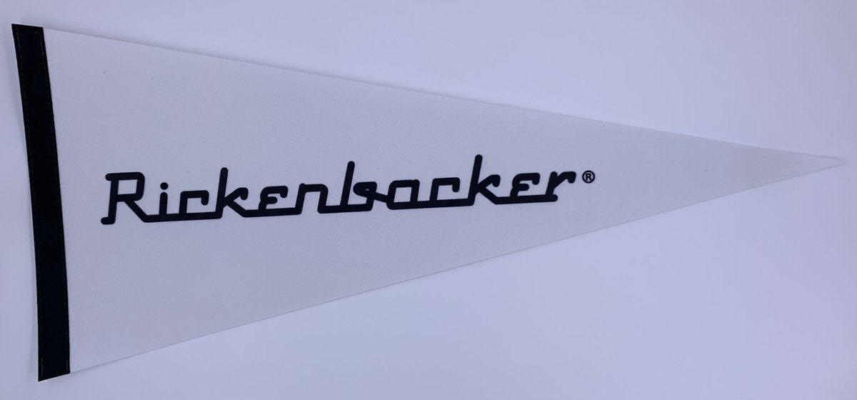 Rickenbacker - gitaar - gitaar logo - Muziek - Vaantje - Amerikaans - Sportvaantje -   - Vlag - Pennant -  31*72 cm - Rickenbacker merk