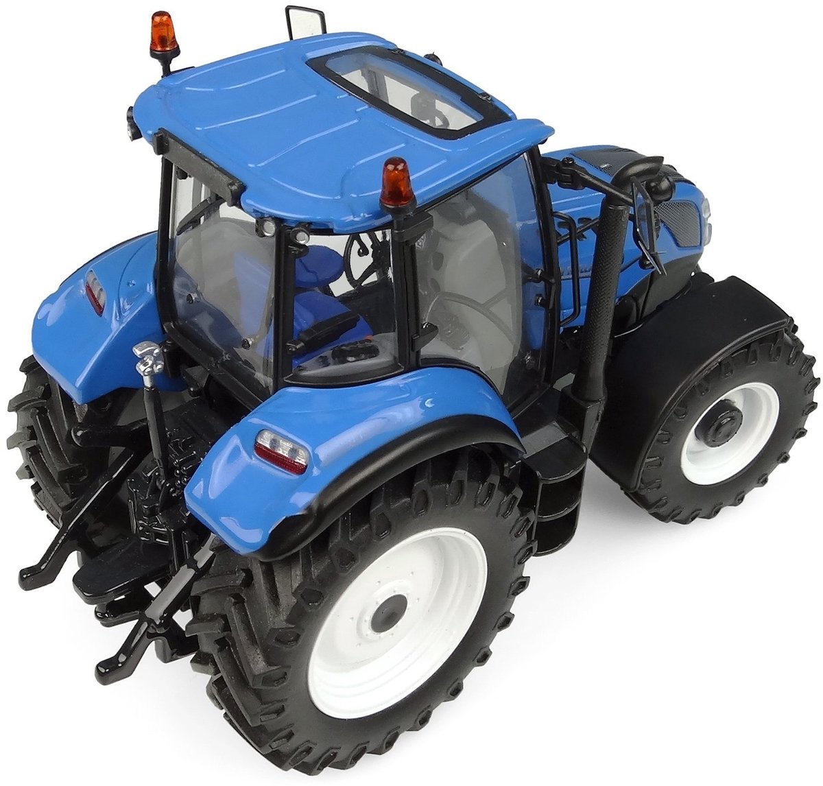 Universal Hobbies New Holland T5.120 tractor 1:32