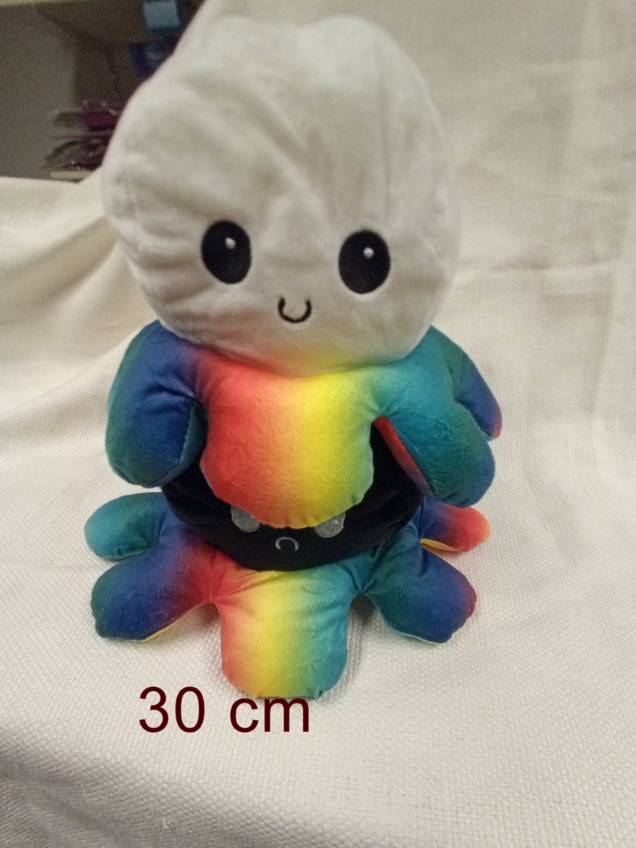 octopus blij of boos - diameter ca. 30 cm - U koopt 1 stuk knuffel octopus diameter 30 cm op 20 hoog kleur regenboog